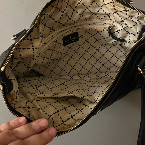 Kate Spade purse. Lightly used - Picture 3 of 3
